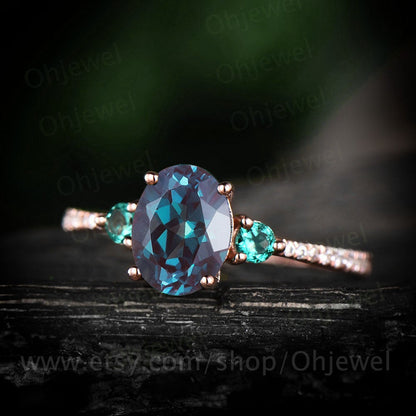 Oval alexandrite rings for women rose gold ring vintage alexandrite engagement ring unique emerald ring diamond ring jewelry bridal ring