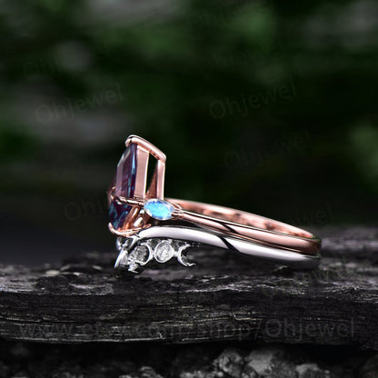 Vintage kite shaped Alexandrite engagement ring set art deco rose gold three stone marqusie moonstone ring unique wedding ring set for women