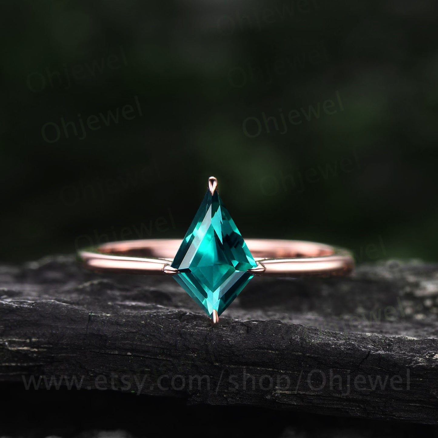 Vintage green emerald engagement ring set 14k rose gold kite cut ring unique wedding ring set solitaire ring moon moissanite ring women