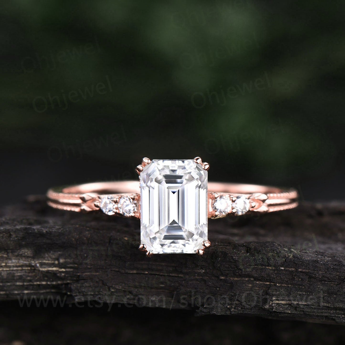 Emerald cut diamond ring antique Clearance