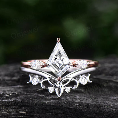 Kite cut moissanite engagement ring set 14k rose gold vintage unique three stone engagement ring marquise cut diamond wedding ring for women