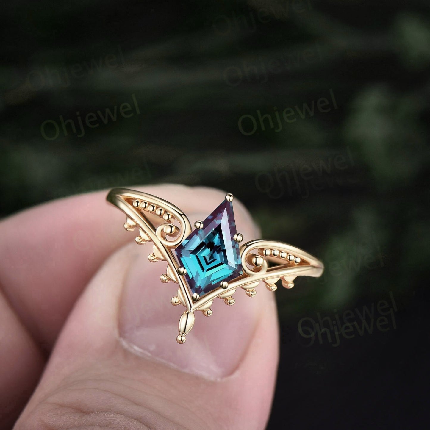 Vintage style kite cut Alexadrite ring unique split shank Solitaire engagement ring 14k rose gold antique promise wedding ring for women