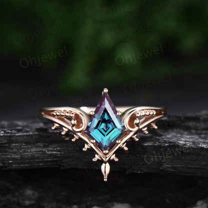 Vintage style kite cut Alexadrite ring unique split shank Solitaire engagement ring 14k rose gold antique promise wedding ring for women