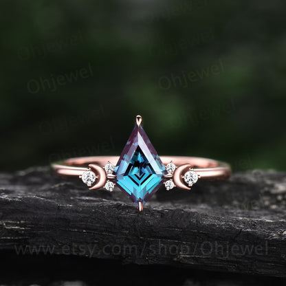 Vintage kite cut Alexandrite engagement ring set 14k rose gold moon ring set cluster moissanite ring women antique rings unique bridal set