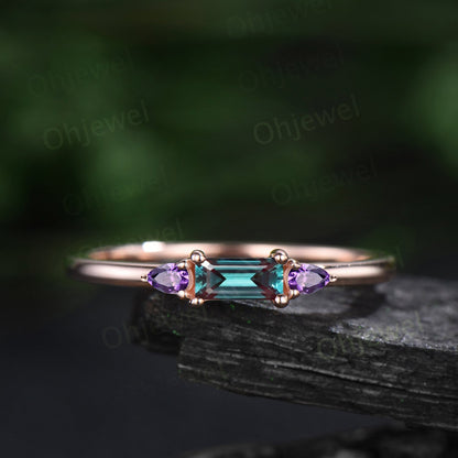 Dainty Baguette cut alexandrite ring vintage three stone pear moss agate ring rose gold unique engagement ring women anniversary ring gift