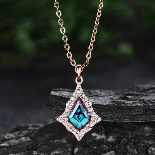 Vintage kite cut alexandrite necklace rose gold antique unique snowdrift halo diamond necklace Pendant women fine jewelry anniversary gift