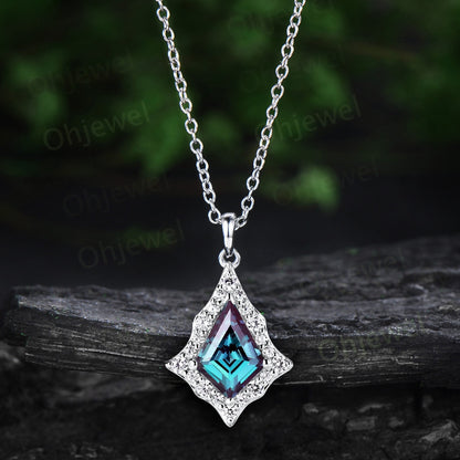 Vintage kite cut alexandrite necklace rose gold antique unique snowdrift halo diamond necklace Pendant women fine jewelry anniversary gift