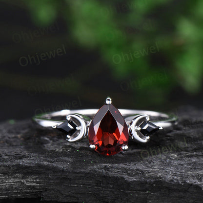 Pear shaped red garnet ring vintage three stone kite black spinel moon ring set white gold unique engagement ring antique bridal set women